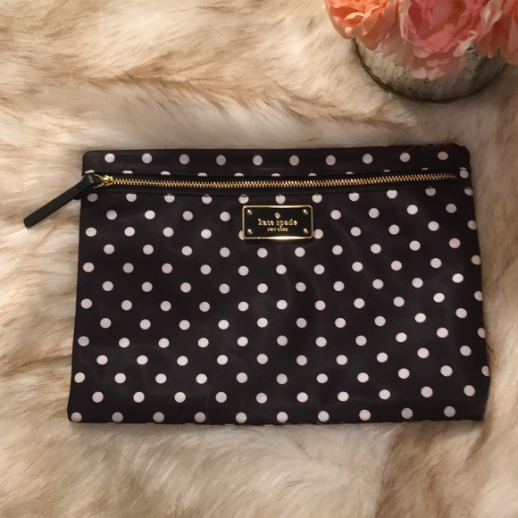 kate spade Handbags - Kate Spade Zip Pouch